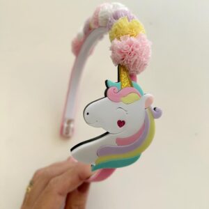 Tiara pompom aplique luxo