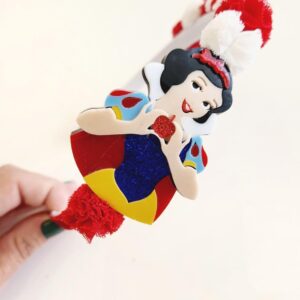Tiara Pompom aplique luxo