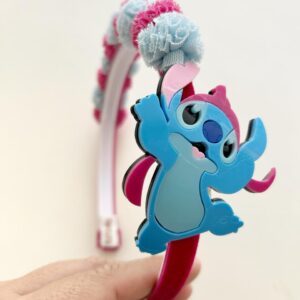Tiara pompom malha aplique luxo
