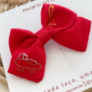Laço Lara linho puro com bordado manjedoura